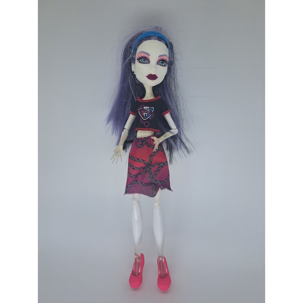 Monster High Spectra Vondergeist Ghouls Night Out Doll Mattel Purple Hair Goth